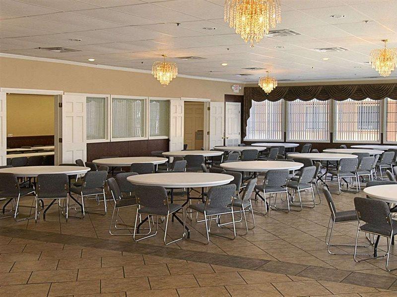 Travelodge By Wyndham Tulsa Exterior photo